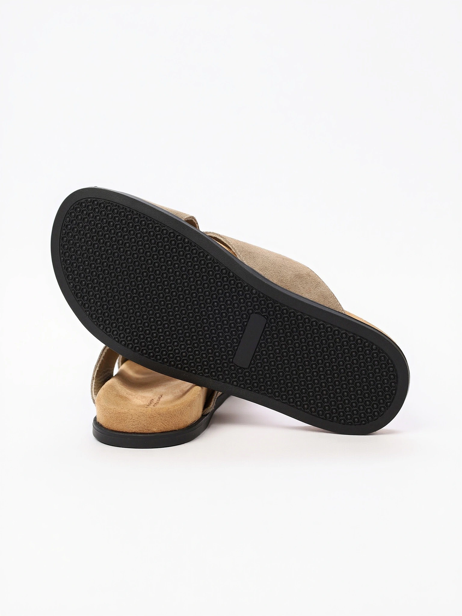 Сланцы цвета хаки на низкой подошве